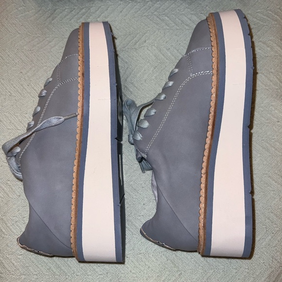 NWT SHUSHOP ”Shea” Suede Blue Color Blocked Platforms Lightweight Sneakers - Picture 6 of 13